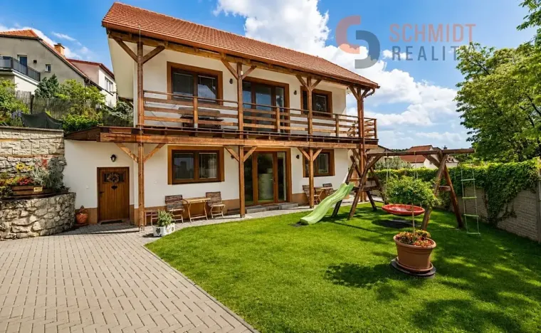 Prodej rodinného domu, Bavory, 323 m2