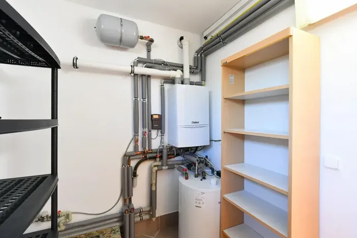 Pronájem rodinného domu, Horoměřice, 350 m2