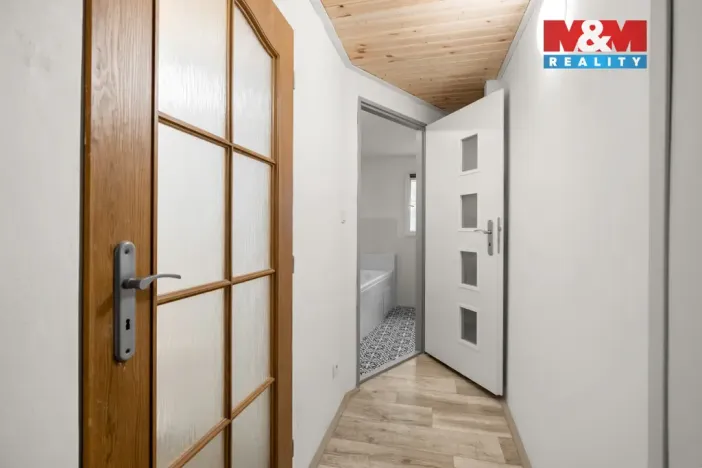 Pronájem bytu 1+1, Velvary, Chržínská, 35 m2