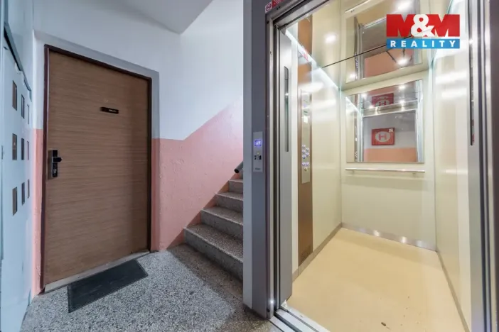 Prodej bytu 1+kk, Horní Slavkov, U Lesoparku, 19 m2