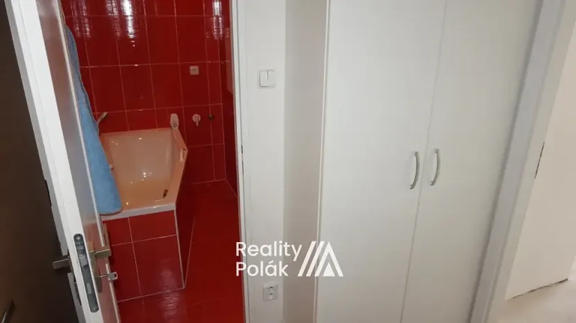 Pronájem bytu 2+kk, Liberec, Burianova, 43 m2