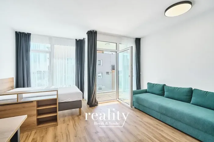 Pronájem bytu 1+kk, Znojmo, Jarošova, 37 m2