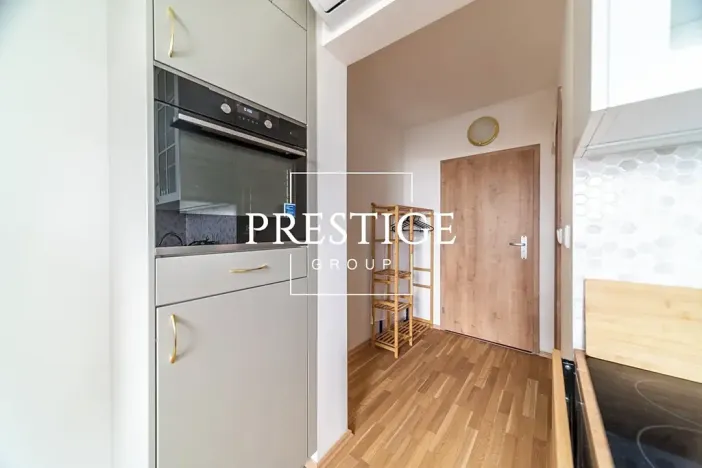 Pronájem bytu 1+kk, Praha - Smíchov, Radlická, 18 m2