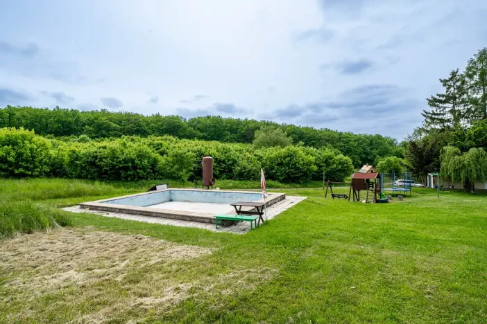Pronájem chaty, Křivoklát, 35 m2