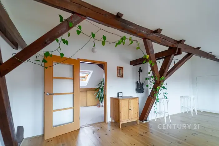 Pronájem bytu 3+1, Praha - Hloubětín, Poděbradská, 108 m2