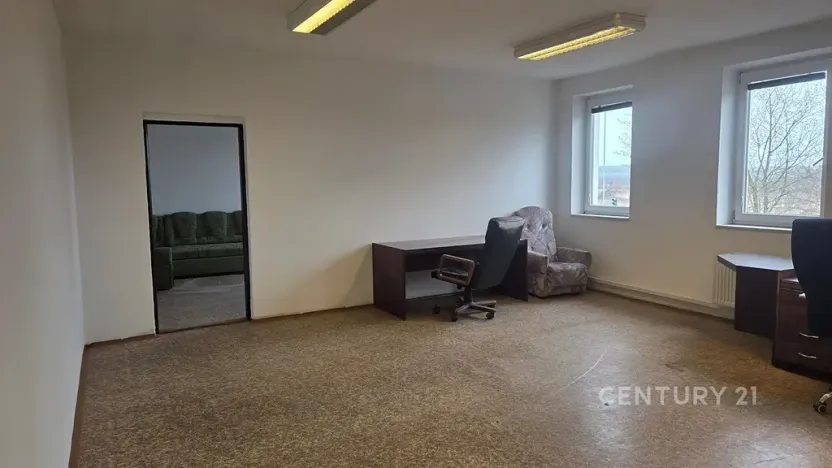 Pronájem kanceláře, Most, 86 m2