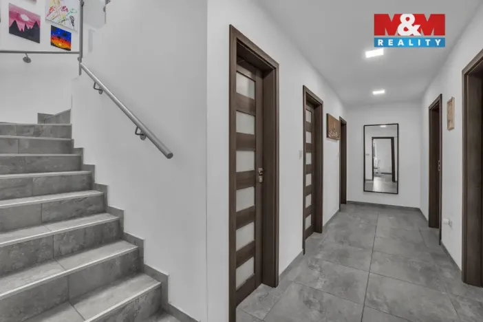 Prodej rodinného domu, Podhradí - Čejkovice, 225 m2
