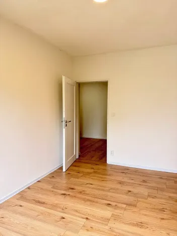 Pronájem bytu 3+1, Praha - Troja, Svídnická, 70 m2