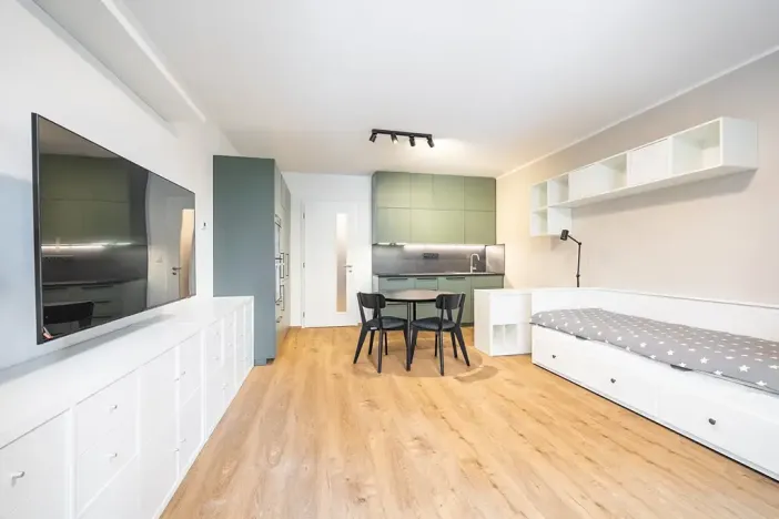 Pronájem bytu 1+kk, Praha, Milánská, 31 m2