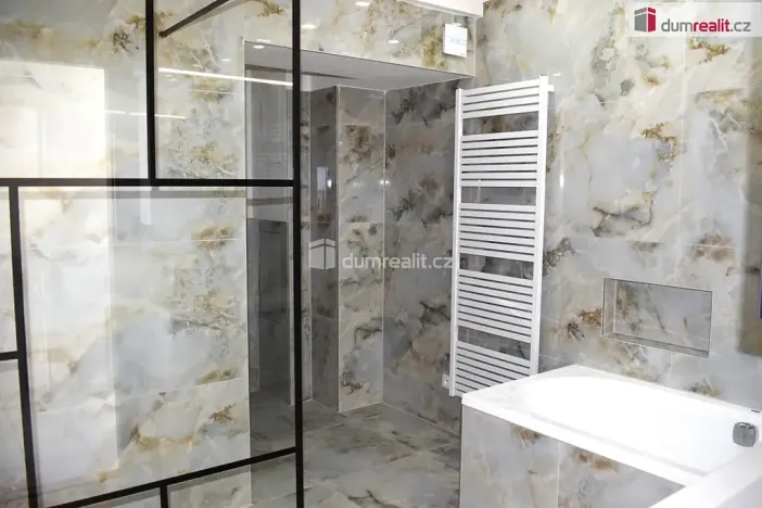 Pronájem komerční nemovitosti, Sukorady, 139 m2