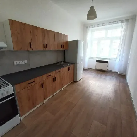 Pronájem bytu 2+kk, Praha - Bubeneč, Raisova, 41 m2