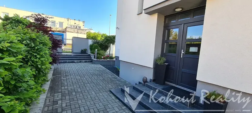 Pronájem bytu 2+kk, Praha - Strašnice, Nedvězská, 53 m2