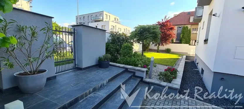Pronájem bytu 2+kk, Praha - Strašnice, Nedvězská, 53 m2
