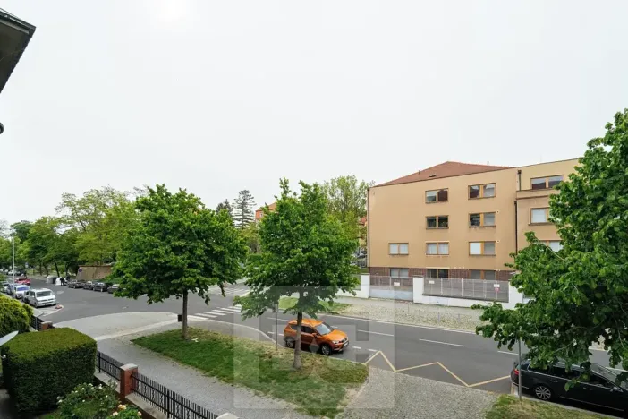Pronájem bytu 2+1, Praha - Hradčany, Na valech, 79 m2