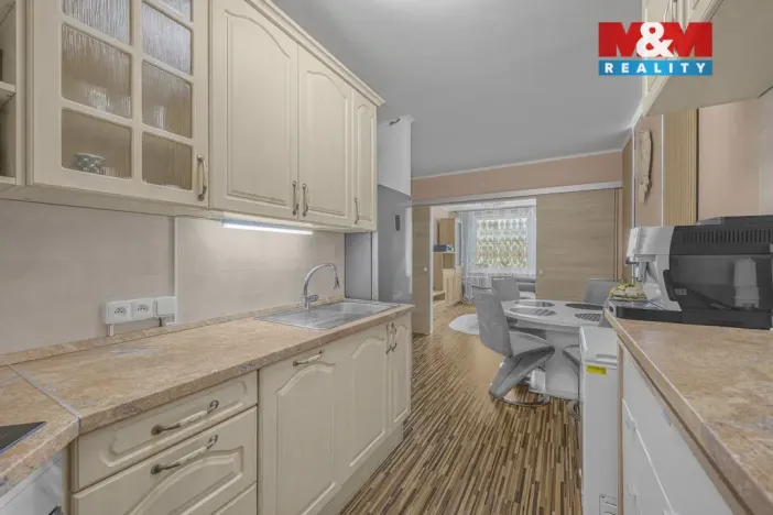 Prodej bytu 3+kk, Praha - Řepy, Makovského, 66 m2