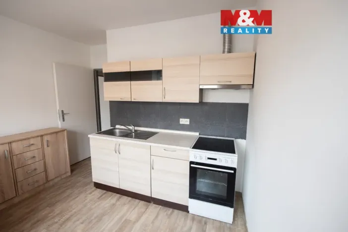 Pronájem bytu 1+1, Hradec Králové - Pražské Předměstí, Vocelova, 36 m2
