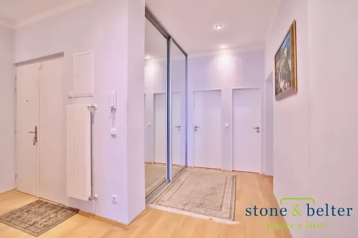 Pronájem bytu 4+kk, Praha - Nové Město, Lublaňská, 90 m2
