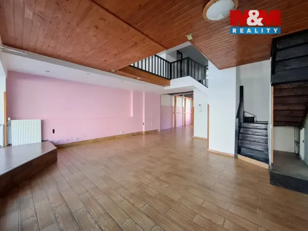 Prodej obchodního prostoru, Karlovy Vary - Rybáře, Sokolovská, 120 m2