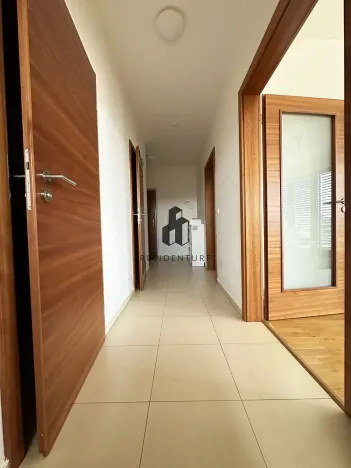 Pronájem bytu 2+kk, Praha - Jinonice, Chmelařská, 51 m2