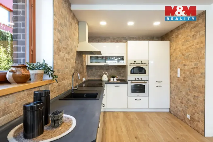Prodej rodinného domu, Roztoky, Zvoncová, 162 m2
