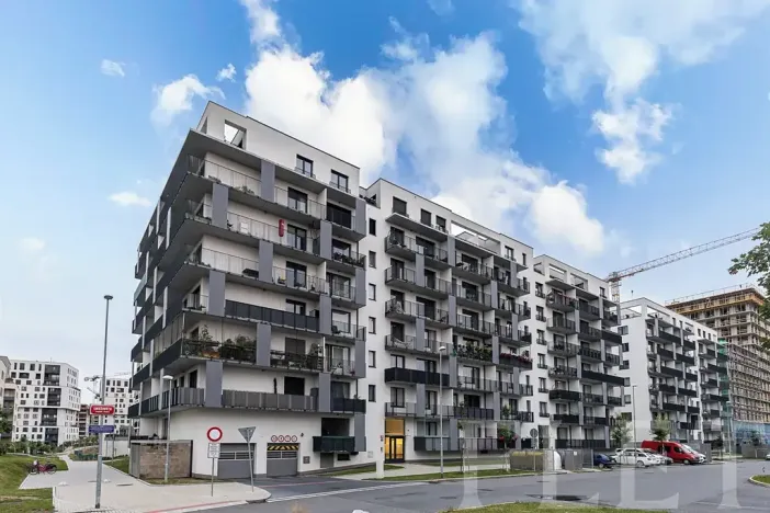 Pronájem bytu 1+kk, Praha - Vysočany, Smržových, 33 m2