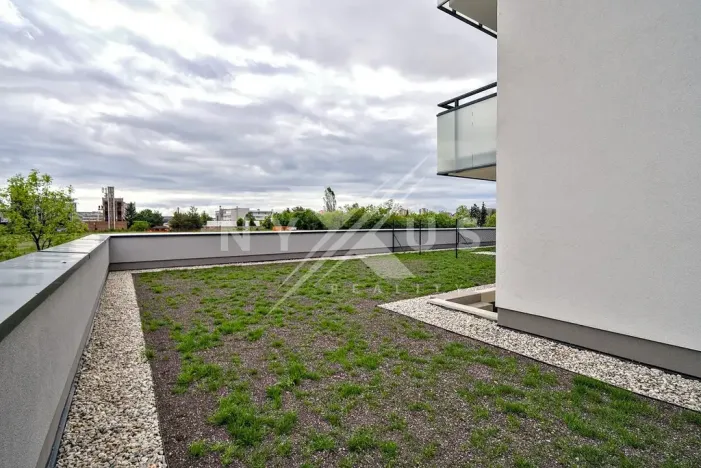 Pronájem bytu 2+kk, Praha - Strašnice, Strančická, 49 m2