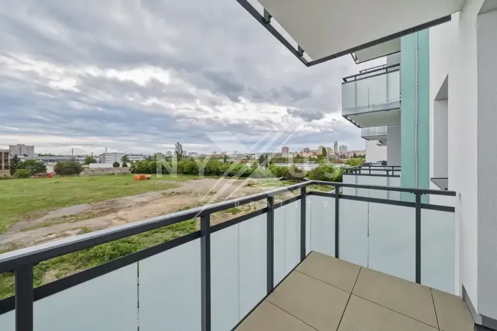 Pronájem bytu 2+kk, Praha - Strašnice, Strančická, 52 m2