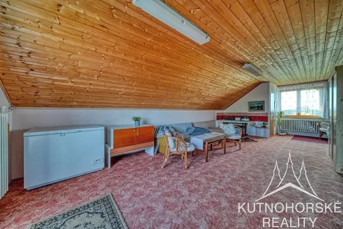 Prodej rodinného domu, Červené Janovice, 144 m2