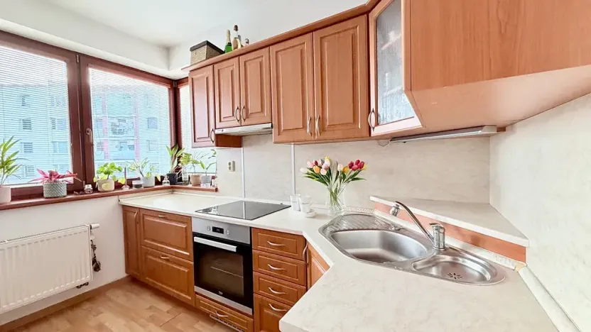 Pronájem bytu 2+kk, Pardubice, Dubinská, 65 m2