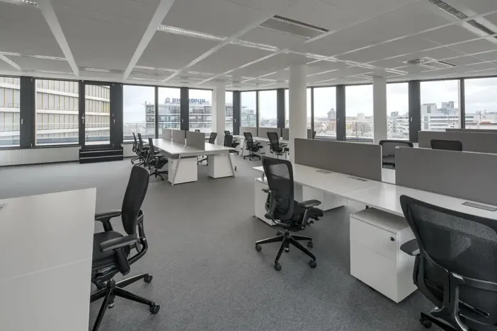 Pronájem kanceláře, Praha - Nusle, Pikrtova, 1510 m2