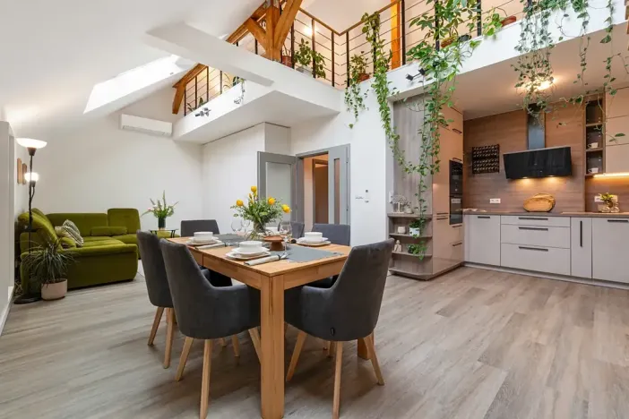 Prodej bytu 2+kk, Praha - Karlín, Peckova, 77 m2