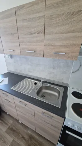 Pronájem bytu 1+kk, Teplice, Maršovská, 32 m2
