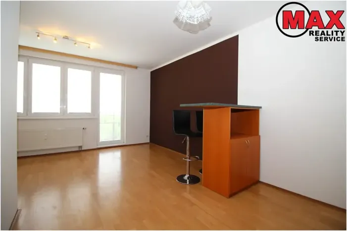 Pronájem bytu 1+kk, Praha - Troja, Hnězdenská, 36 m2