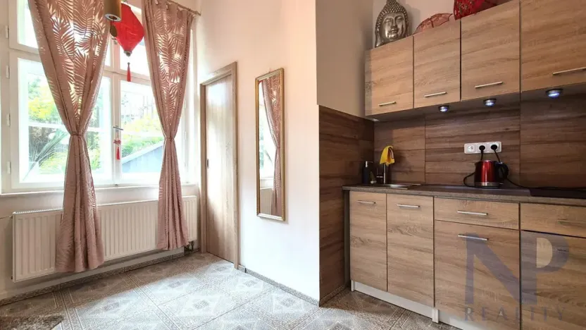 Pronájem bytu 2+1, Praha - Libeň, V Holešovičkách, 58 m2