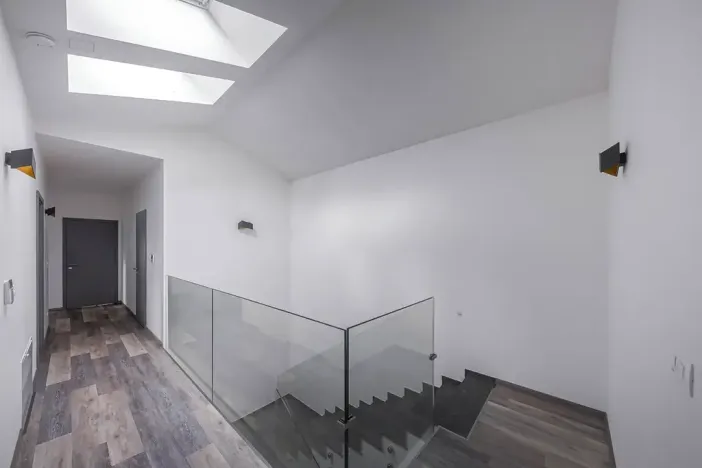 Prodej vily, Praha - Dolní Měcholupy, Na návsi, 392 m2