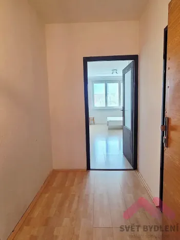 Pronájem bytu 1+kk, Praha - Modřany, Levského, 30 m2