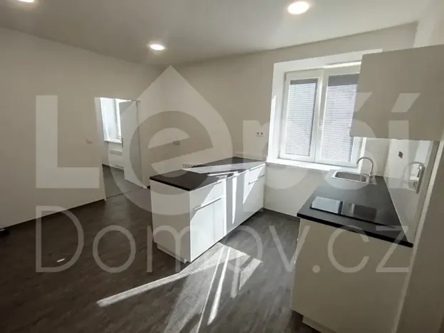 Prodej bytu 2+kk, Jeseník, Vančurova, 45 m2
