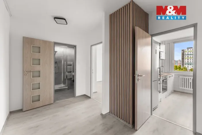 Prodej bytu 3+1, Praha - Troja, Lublinská, 70 m2