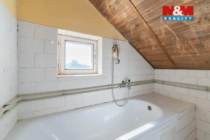 Prodej bytu 5+1, Cheb - Tršnice, 100 m2