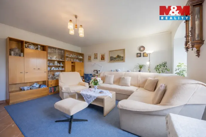 Prodej rodinného domu, Prackovice nad Labem, 200 m2