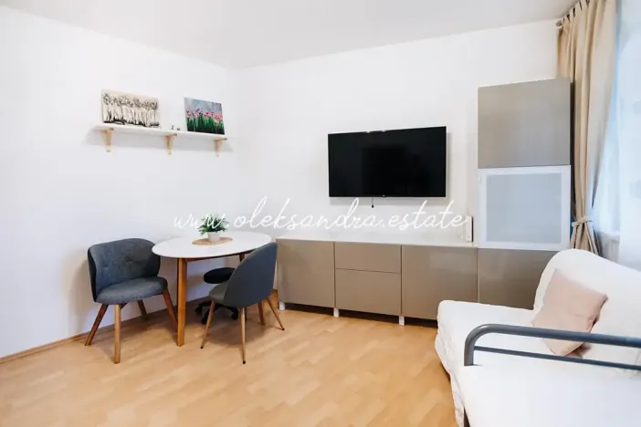 Pronájem bytu 2+kk, Praha - Troja, Mazurská, 38 m2