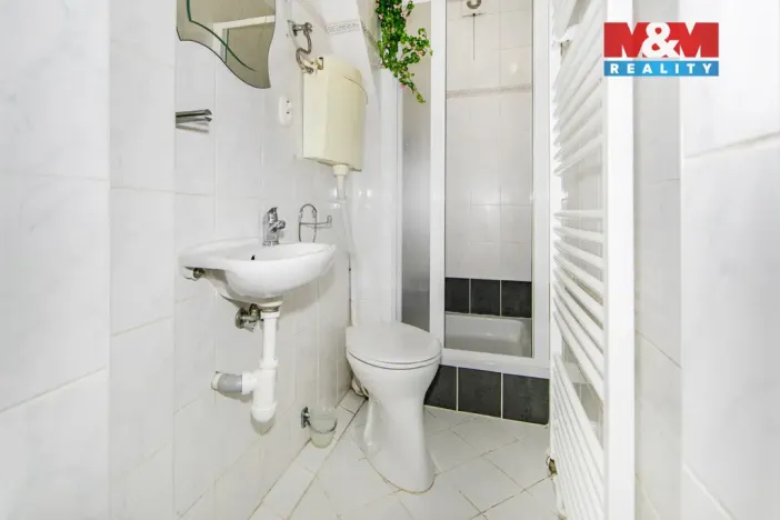 Prodej rodinného domu, Praha - Sobín, Ke Břvům, 172 m2