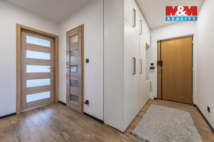 Prodej bytu 3+kk, Praha - Podolí, Pujmanové, 76 m2