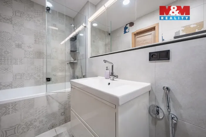 Prodej bytu 3+kk, Praha - Podolí, Pujmanové, 76 m2