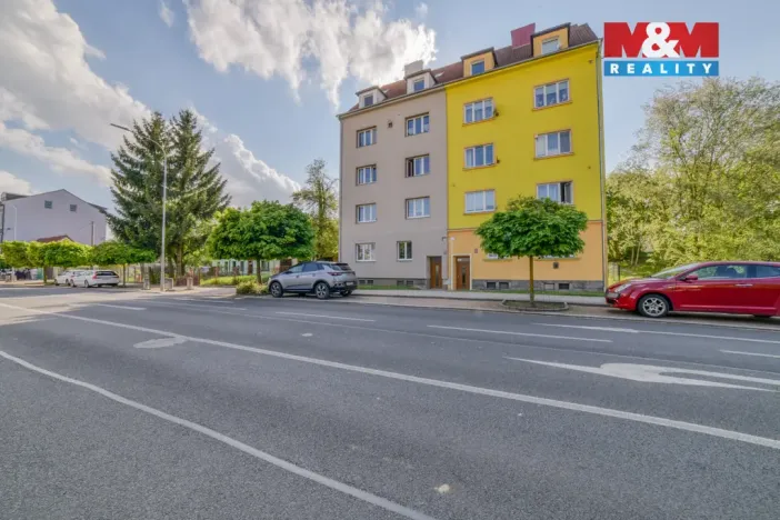 Prodej bytu 1+1, Cheb, Hviezdoslavovo náměstí, 38 m2