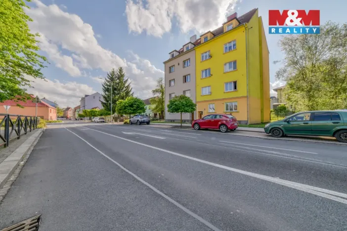 Prodej bytu 1+1, Cheb, Hviezdoslavovo náměstí, 38 m2