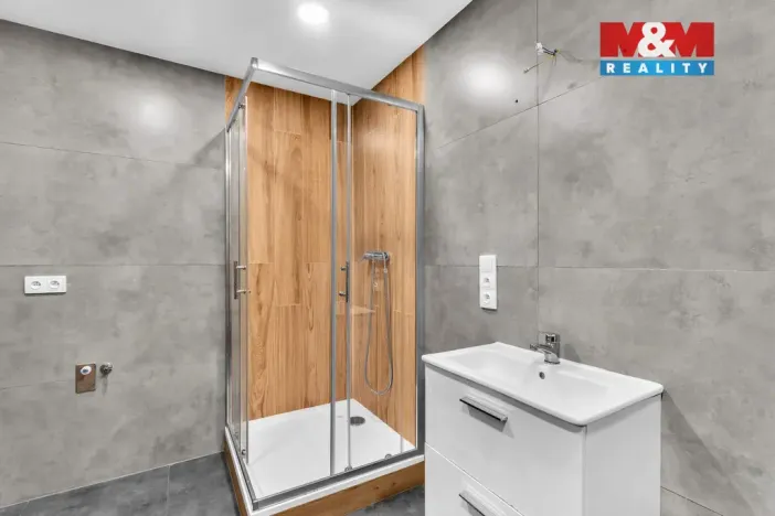 Prodej rodinného domu, Železnice, Šimonova, 180 m2