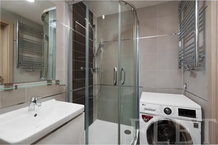 Pronájem bytu 1+kk, Praha - Vysočany, Bassova, 28 m2