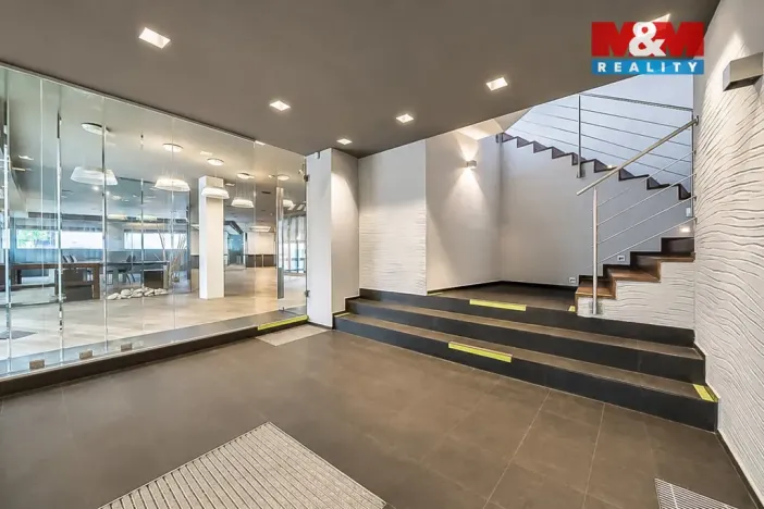 Pronájem kanceláře, Olomouc, Horní náměstí, 208 m2