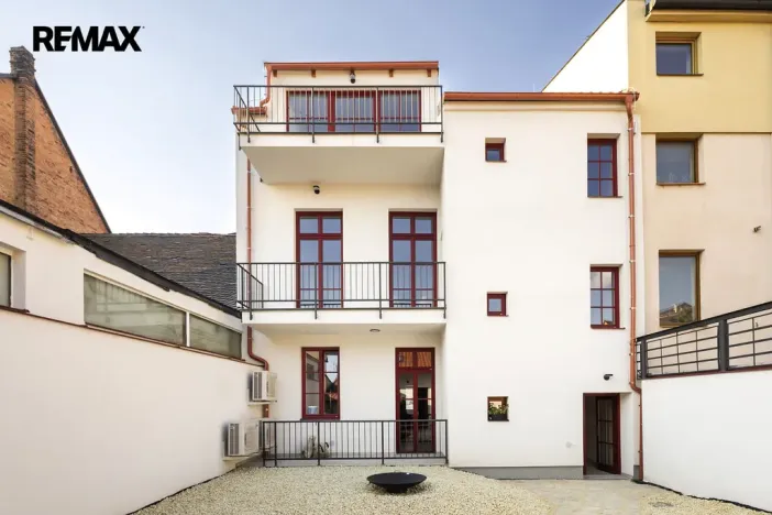 Pronájem bytu 3+kk, Pardubice - Zelené Předměstí, Hronovická, 87 m2